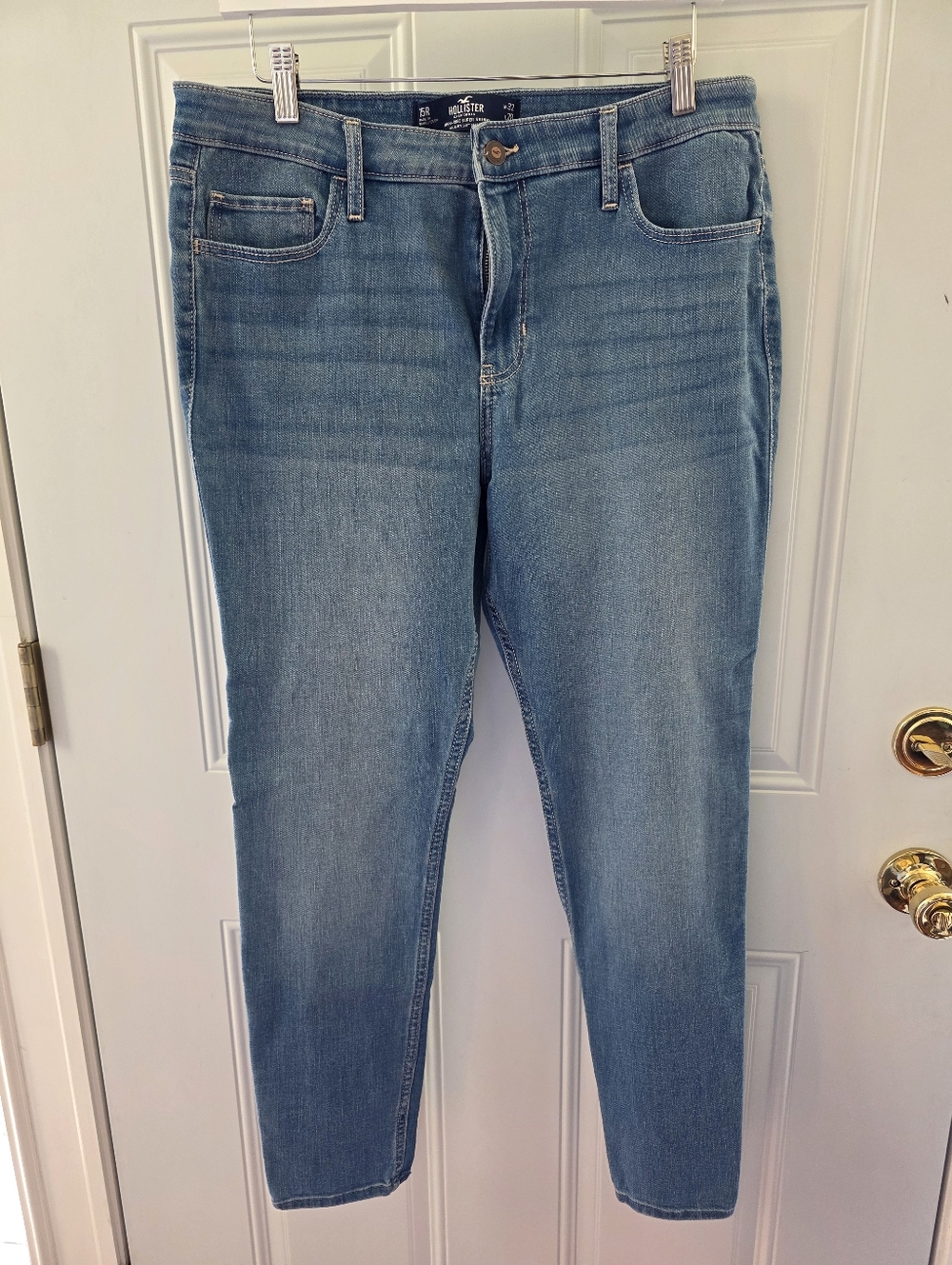 Hollister Women's Light Wash Skinny Jeans Size 15